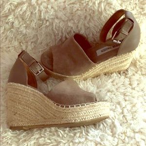 Steve Madden Espadrilles/ Dark Tan Suede